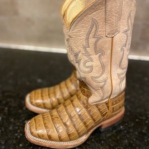 Macie Bean girls boots size 13